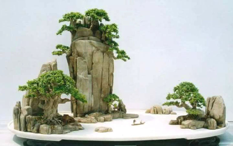 Can You Tell Penjing from Bonsai?  Stone Lantern